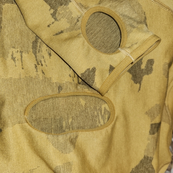 Gymshark Adapt Camo Seamless Long Sleeve Crop Top Size XXL - Picture 6 of 6